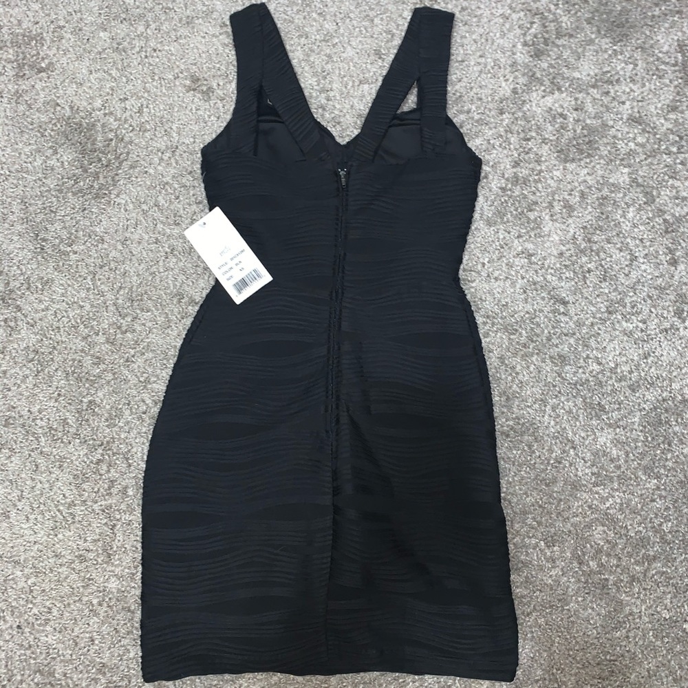 Hailey Logan by Adrianna Papell Body Con Dress - Picture 4 of 5